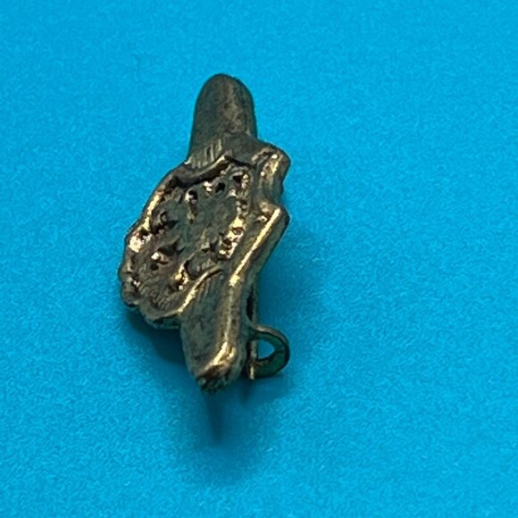 Antique Lion Crest Brooch Gold Tone Pin with C Clasp‎ - Picture 4 of 8